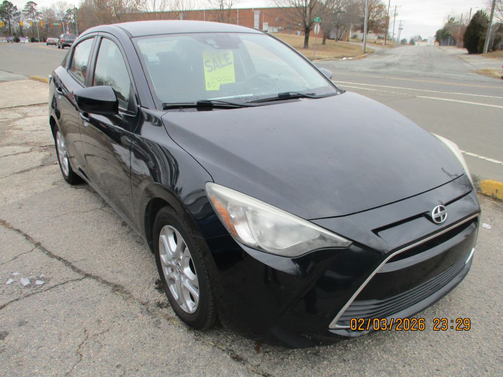 2016 Scion iA Image 5