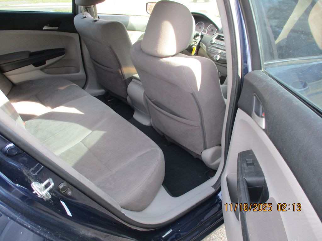 2012 Honda Accord Image 8