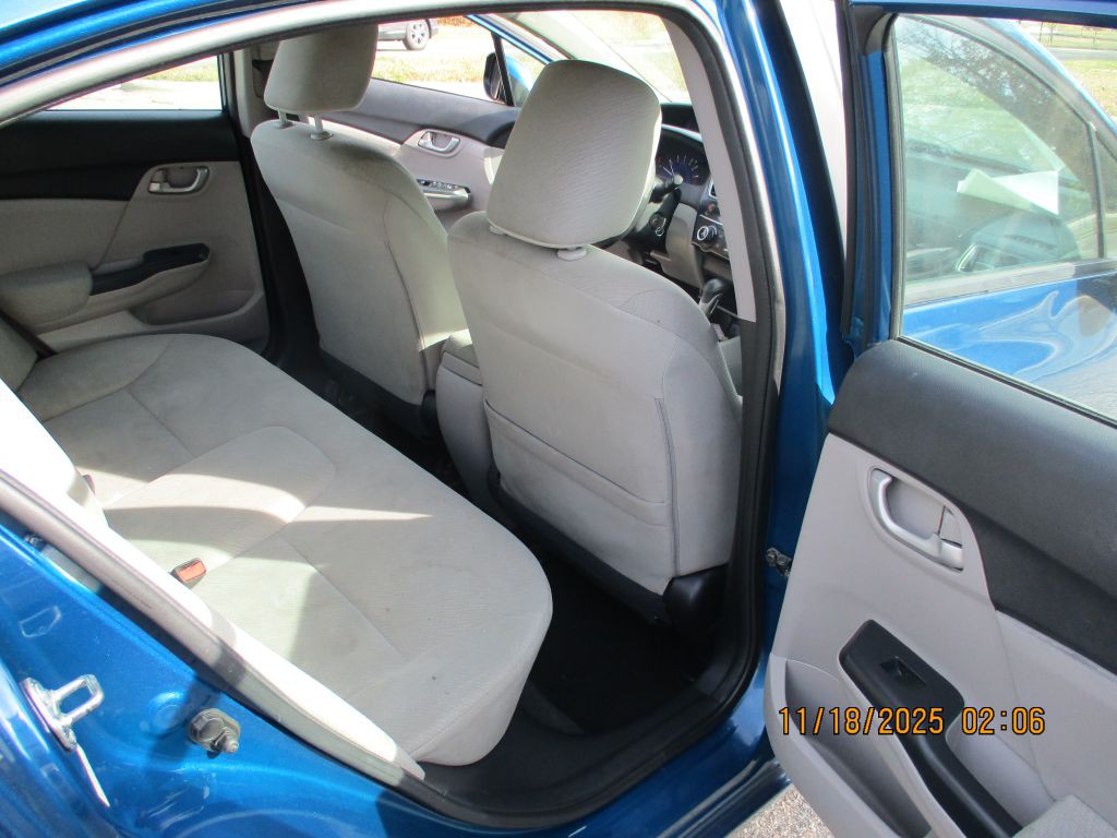 2013 Honda Civic Image 9