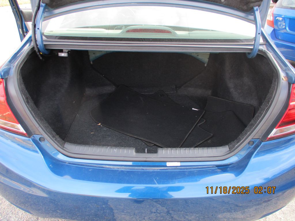 2013 Honda Civic Image 12