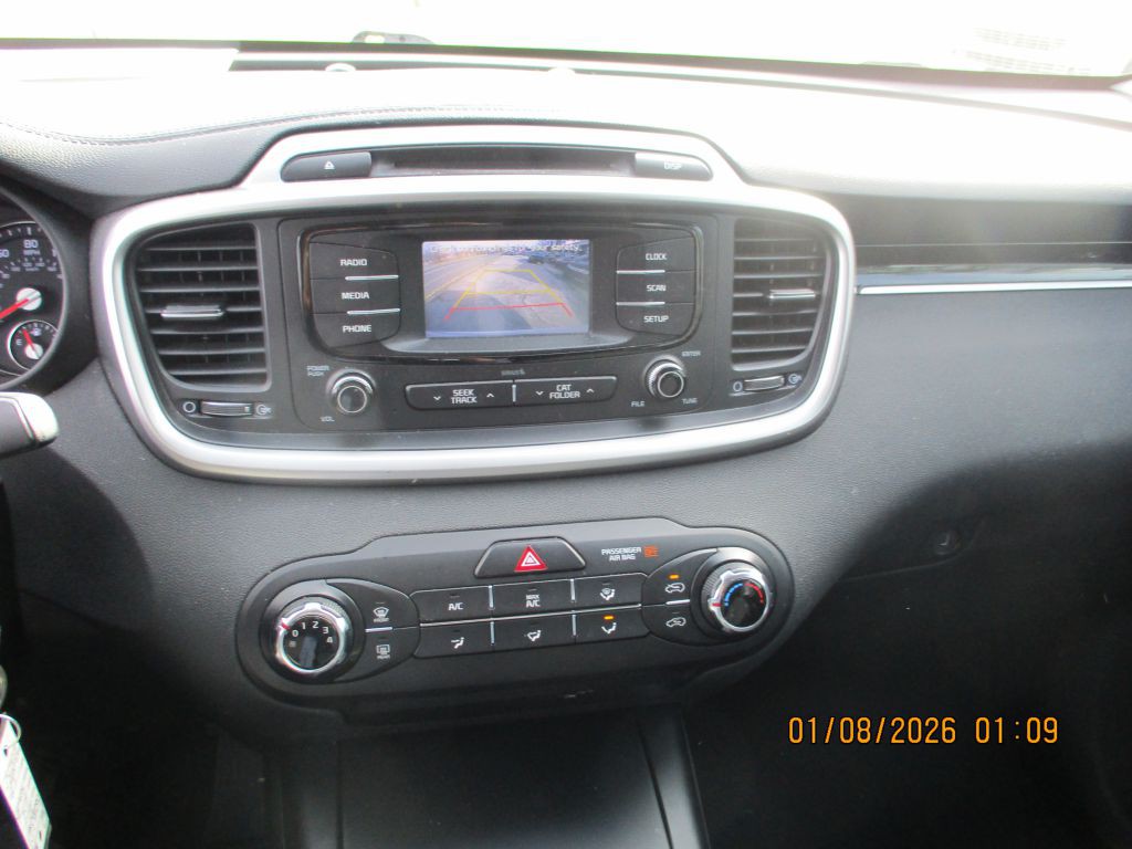 2017 Kia Sorento Image 15