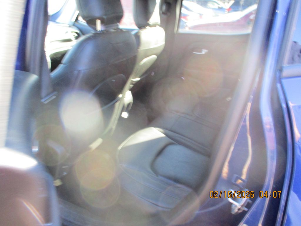 2018 Jeep Renegade Image 8