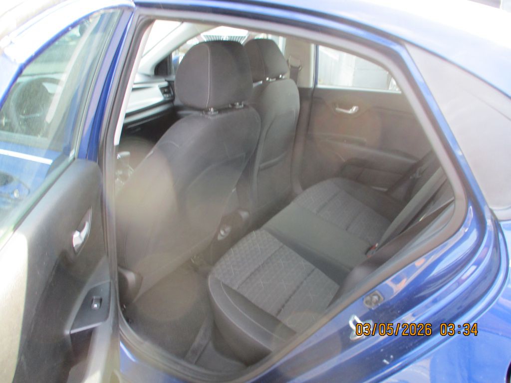 2019 Kia Rio Image 8