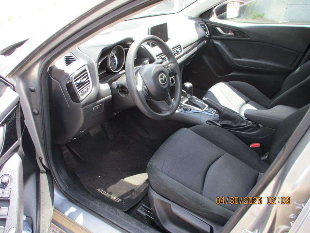 2015 Mazda Mazda3 Image 9
