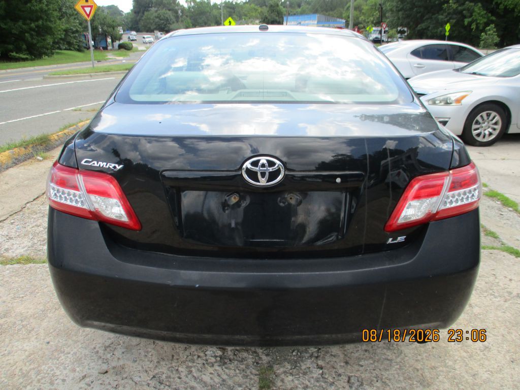 2011 Toyota Camry Image 8