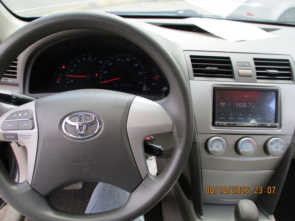 2011 Toyota Camry Image 9