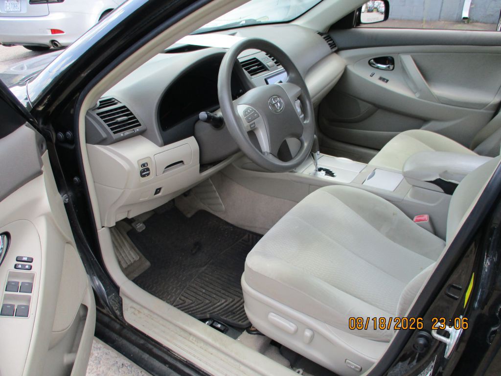 2011 Toyota Camry Image 10