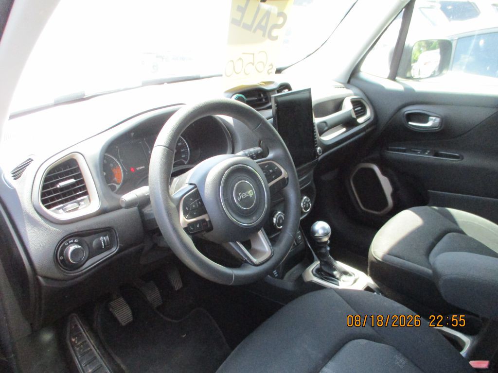 2016 Jeep Renegade Image 8