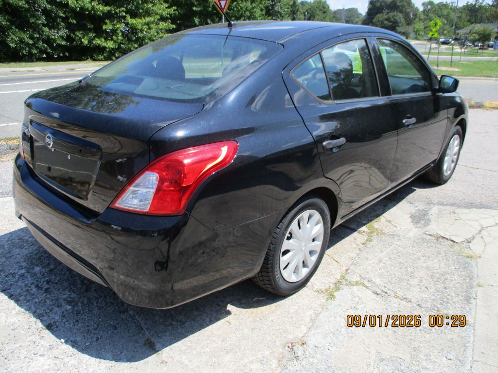 2019 Nissan Versa Image 4