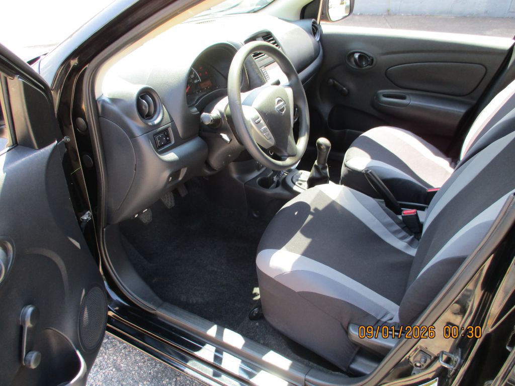 2019 Nissan Versa Image 8