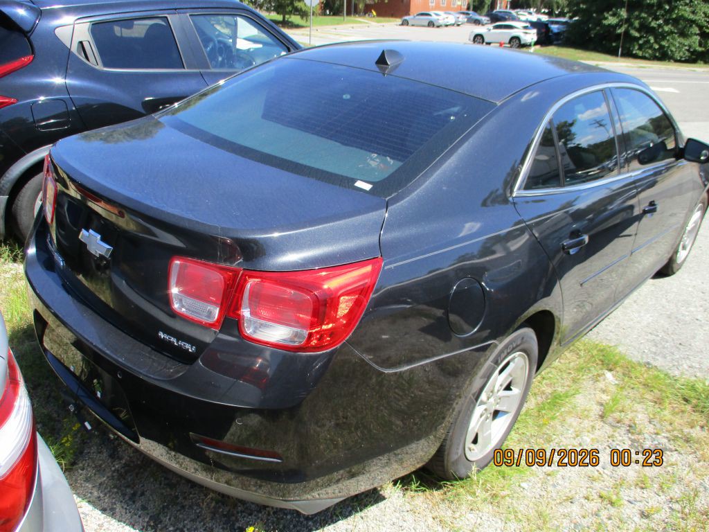 2013 Chevrolet Malibu Image 4