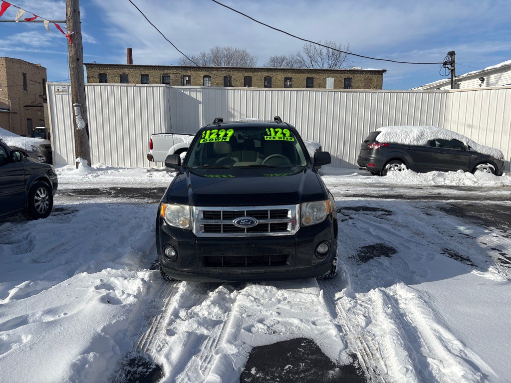2010 Ford Escape Image 1