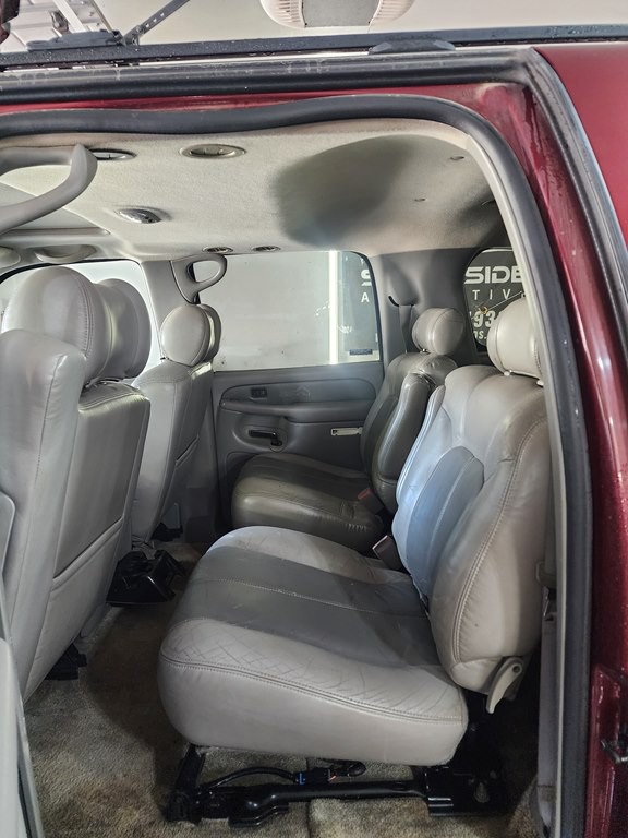 2001 GMC Yukon Image 6