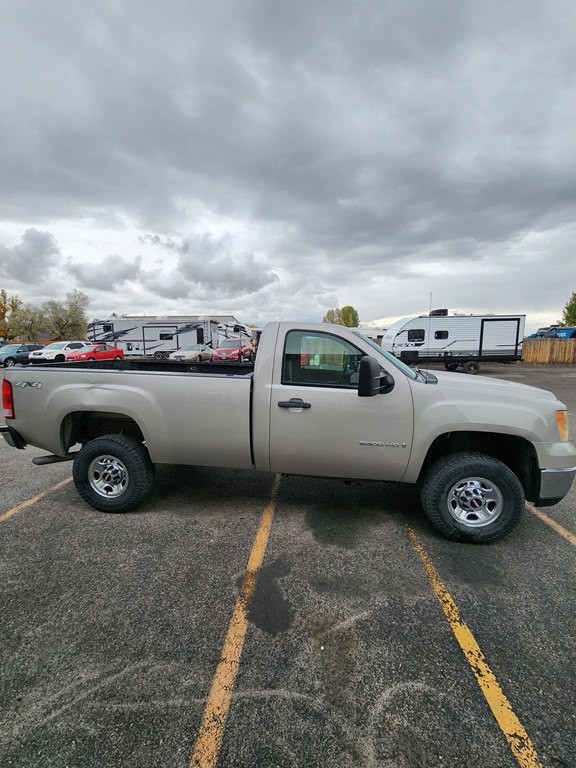 2009 GMC Sierra 2500 Image 3