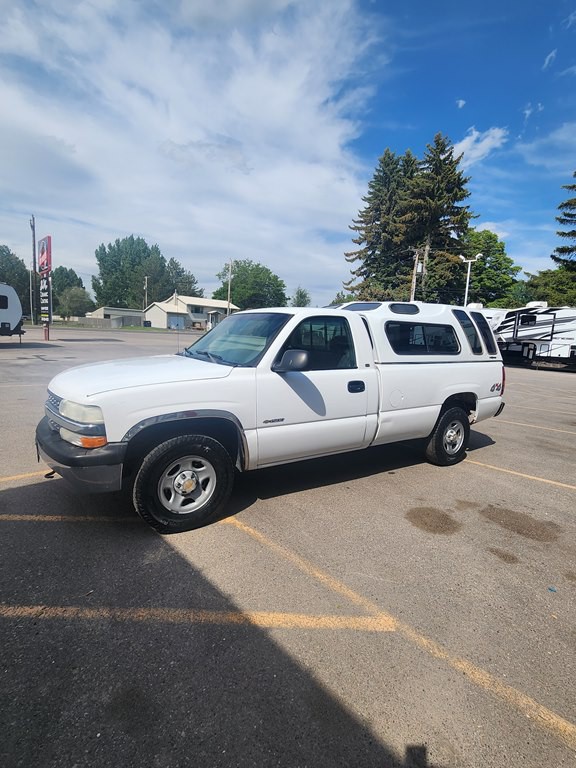 2000 Chevrolet Silverado 1500 Image 3