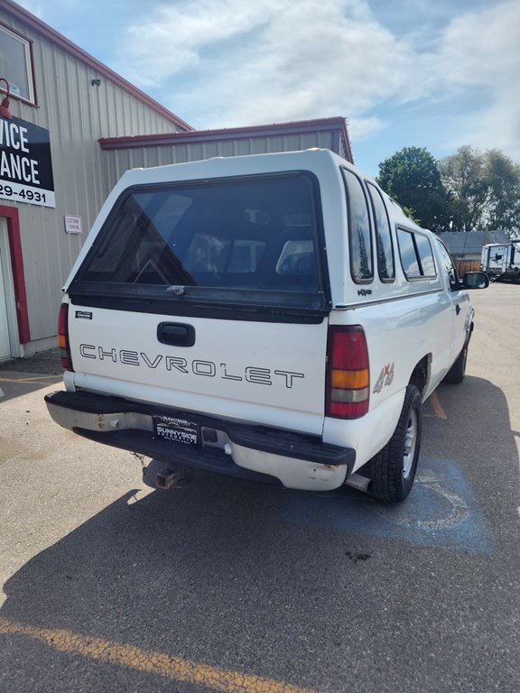 2000 Chevrolet Silverado 1500 Image 4