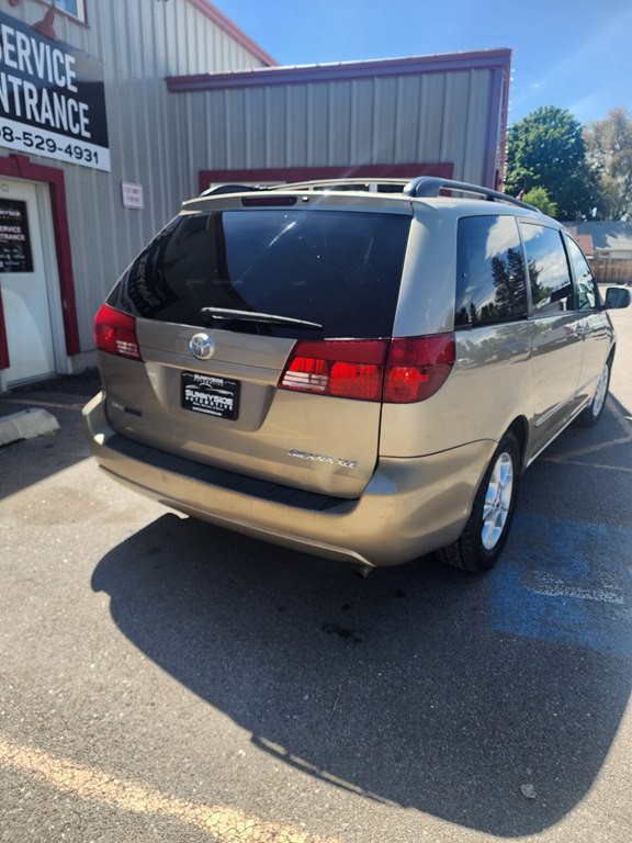 2004 Toyota Sienna Image 3