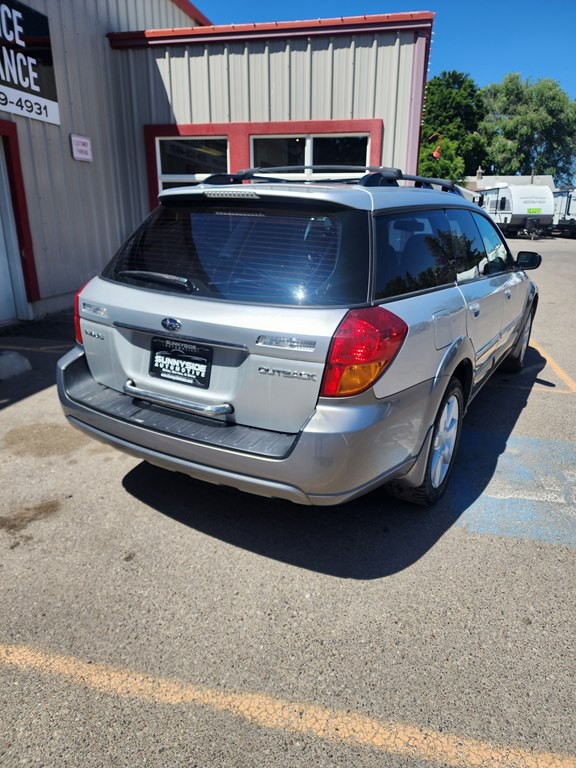 2007 Subaru Outback Image 4