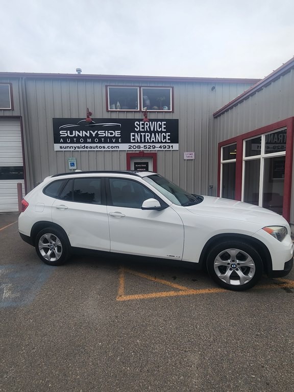 2013 BMW X1 Image 2