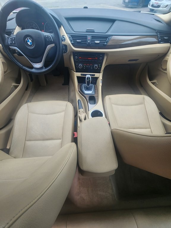 2013 BMW X1 Image 7