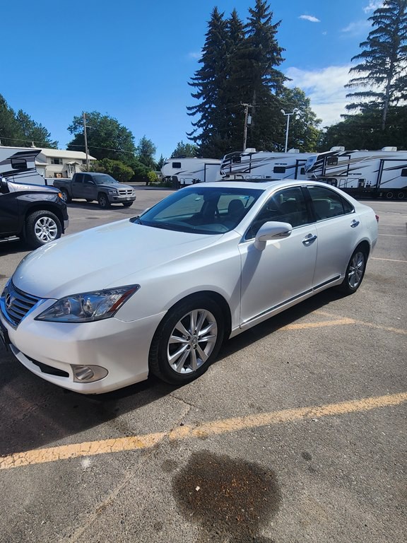 2011 Lexus ES 350 Image 3