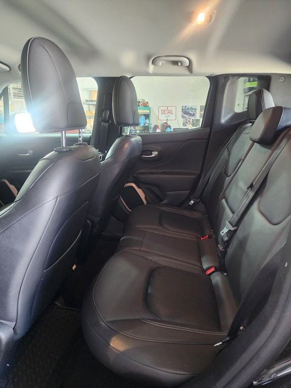 2017 Jeep Renegade Image 8