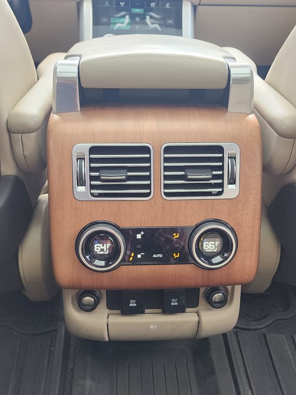 2019 Land Rover Range Rover Image 12