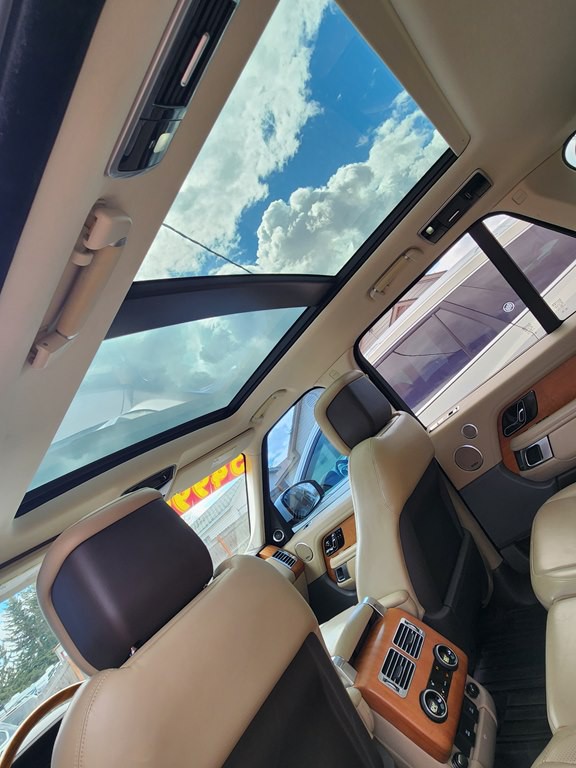 2019 Land Rover Range Rover Image 14