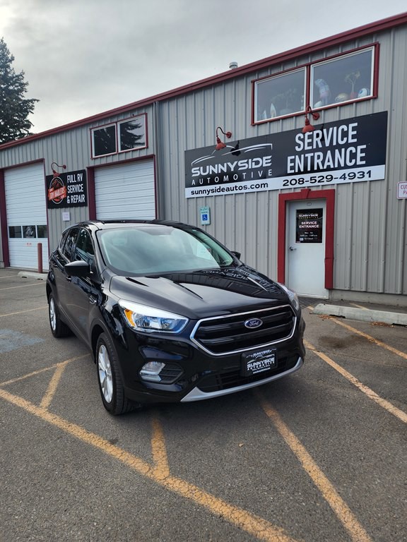 2019 Ford Escape Image 1