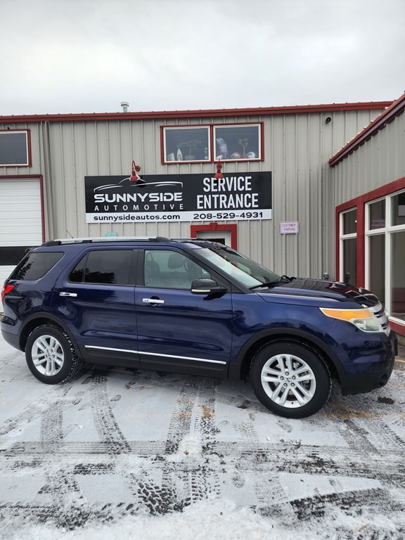 2011 Ford Explorer Image 2