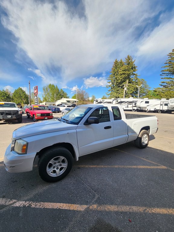 2006 Dodge Dakota Image 3
