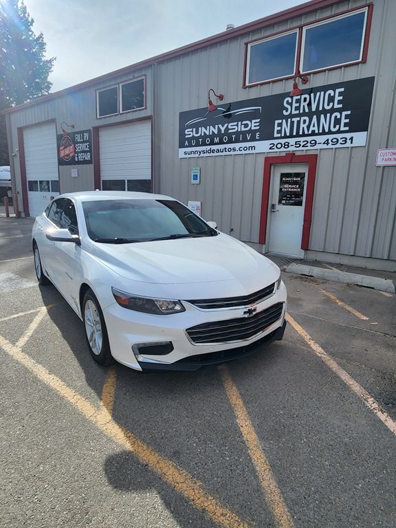 2016 Chevrolet Malibu Image 1
