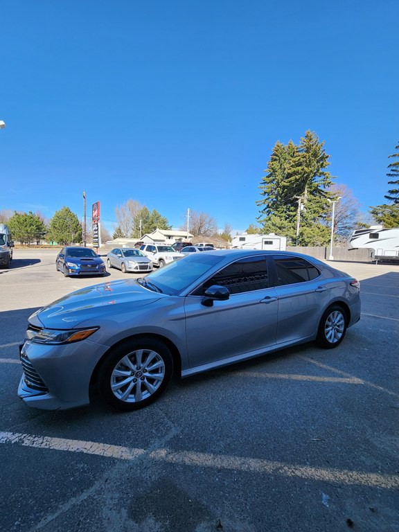 2019 Toyota Camry Image 4