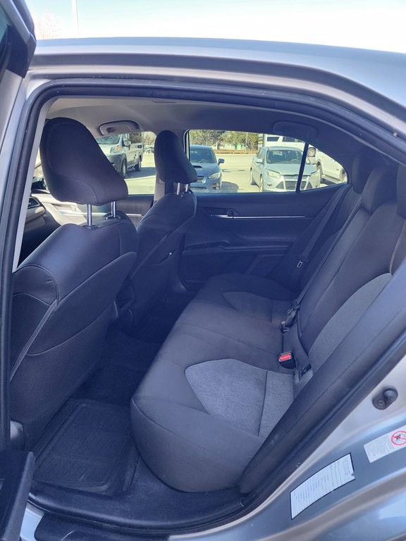 2019 Toyota Camry Image 6