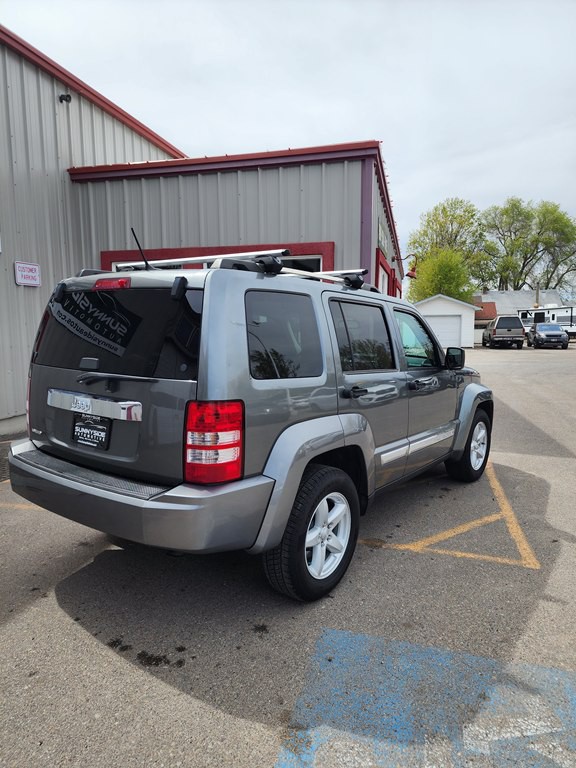 2012 Jeep Liberty Image 4