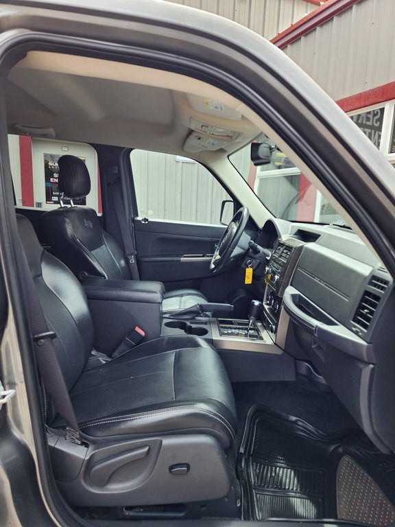 2012 Jeep Liberty Image 6