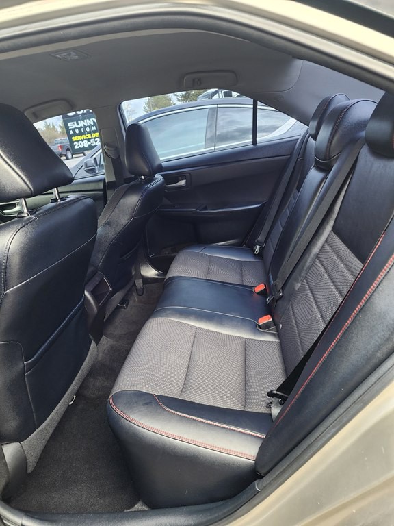 2017 Toyota Camry Image 7