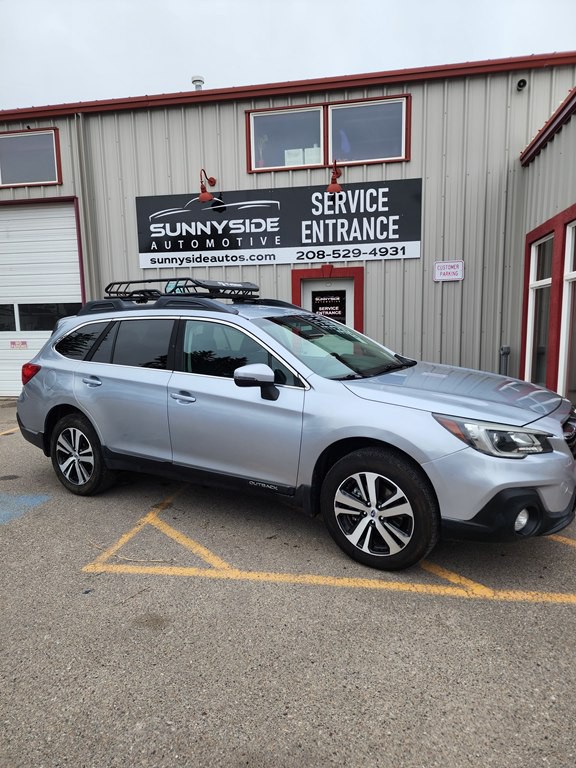2019 Subaru Outback Image 2