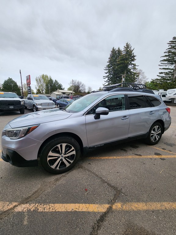 2019 Subaru Outback Image 3