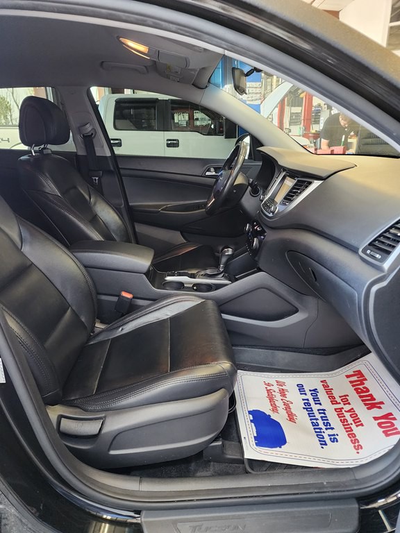 2017 Hyundai Tucson Image 8