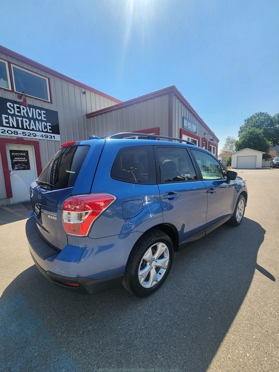 2016 Subaru Forester Image 4