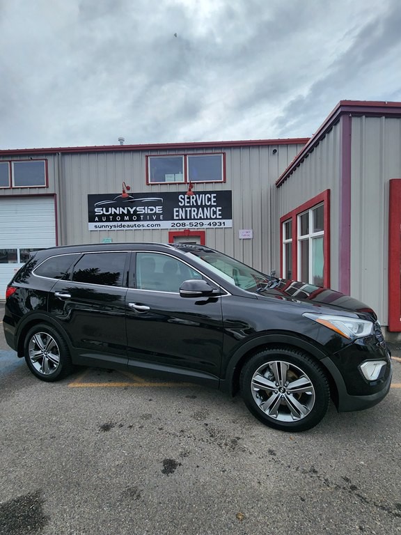 2015 Hyundai Santa Fe Image 2