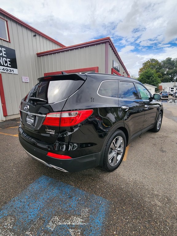 2015 Hyundai Santa Fe Image 4