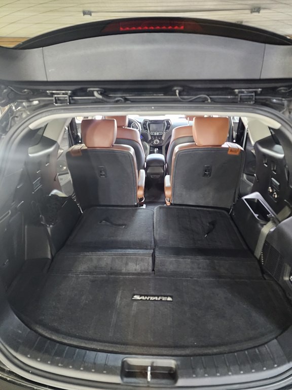 2015 Hyundai Santa Fe Image 9