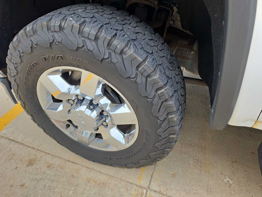 2016 GMC Sierra 2500 Image 9