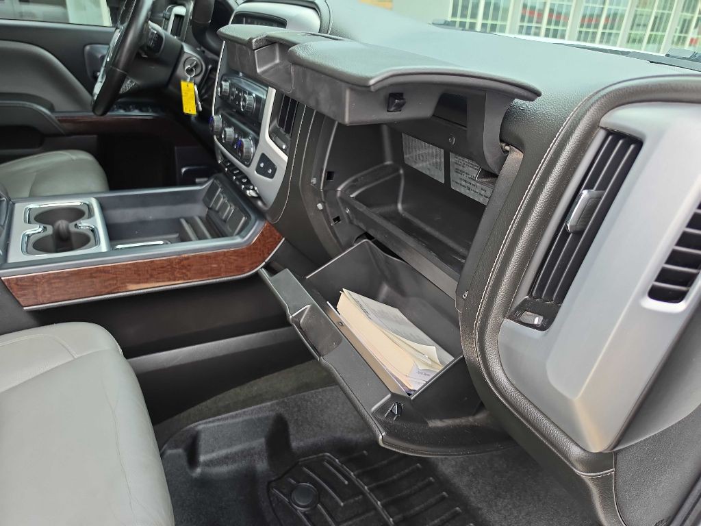 2016 GMC Sierra 2500 Image 17