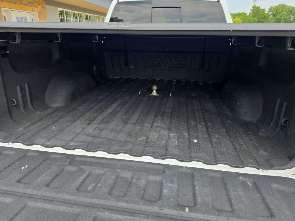 2016 GMC Sierra 2500 Image 34