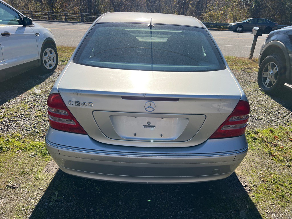 2002 Mercedes-Benz C-Class Image 4