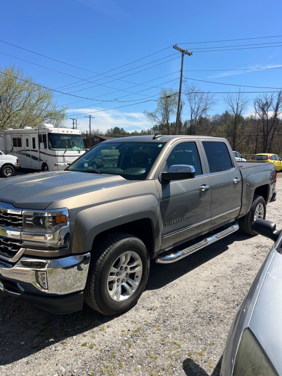 2017 Chevrolet Silverado 1500 Image 1