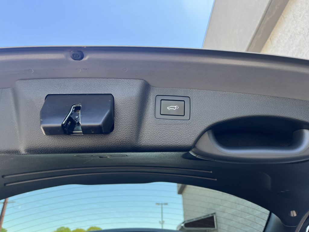 2018 Hyundai Santa Fe Image 21